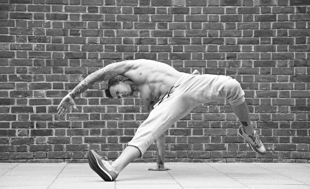 Mouvement de rotation et d’équilibre en Animal Flow à Aix-en-Provence