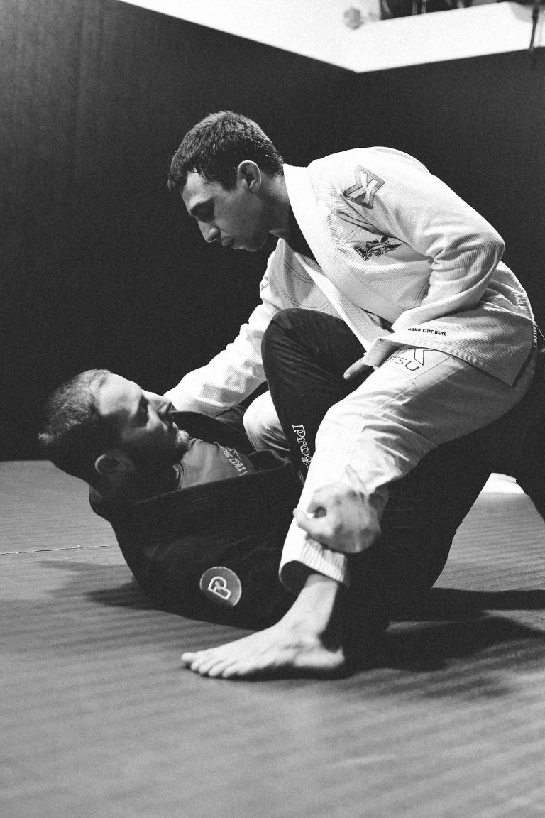 Cours de Jiu-jitsu brésilien, Grappling et MMA chez IMPACT à Aix-en-Provence