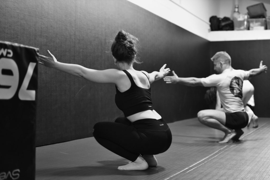 Séance de mobilité encadrée par un coach sportif à Aix-en-Provence