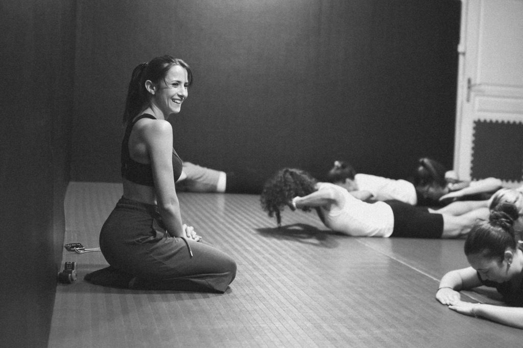 Coach encadrant une séance de Small Group Training à Aix-en-Provence